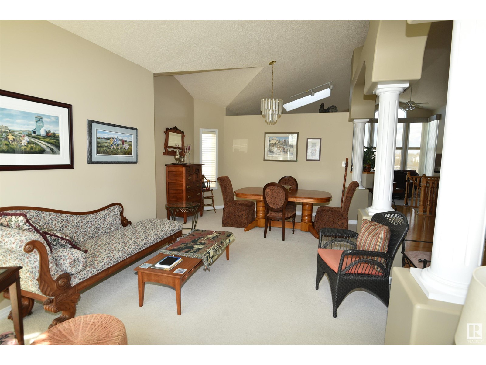 Property at 15603 59 ST NW image 5