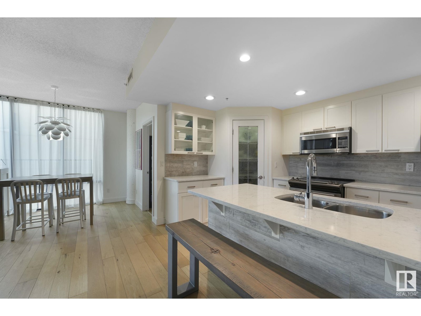 #601 10028 119 St Nw, Edmonton, Alberta  T5K 1Y8 - Photo 7 - E4431202
