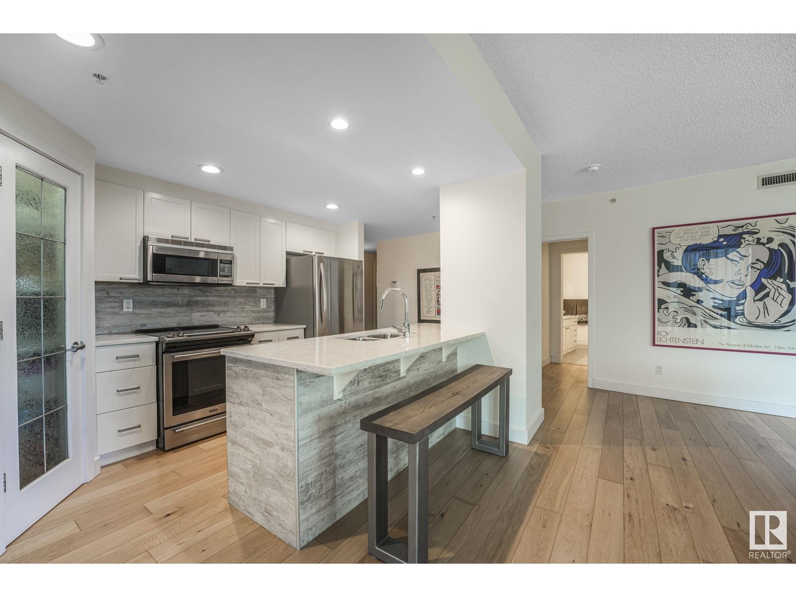 #601 10028 119 St Nw, Edmonton, Alberta  T5K 1Y8 - Photo 1 - E4431202