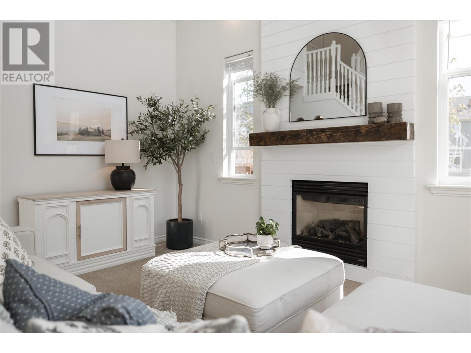 Property at 324 McCarren Avenue image 3