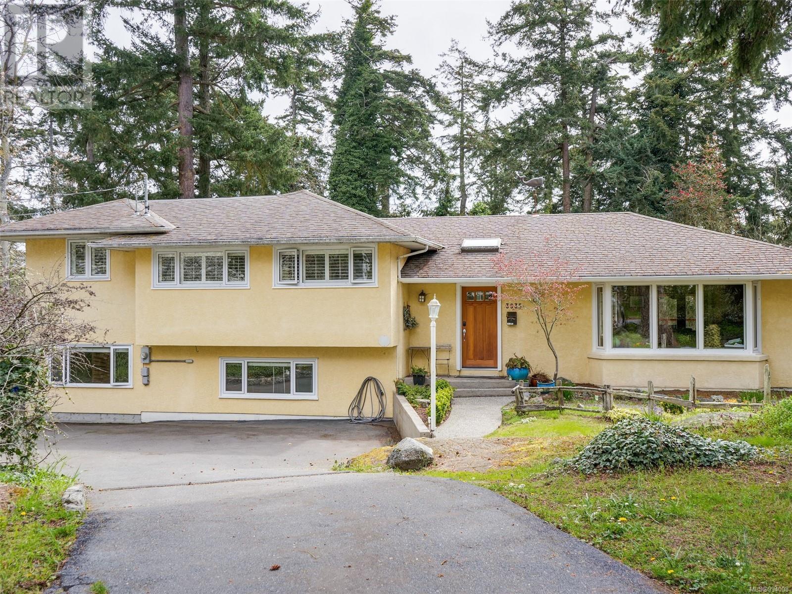 Property at 3935 Tudor Ave image 1