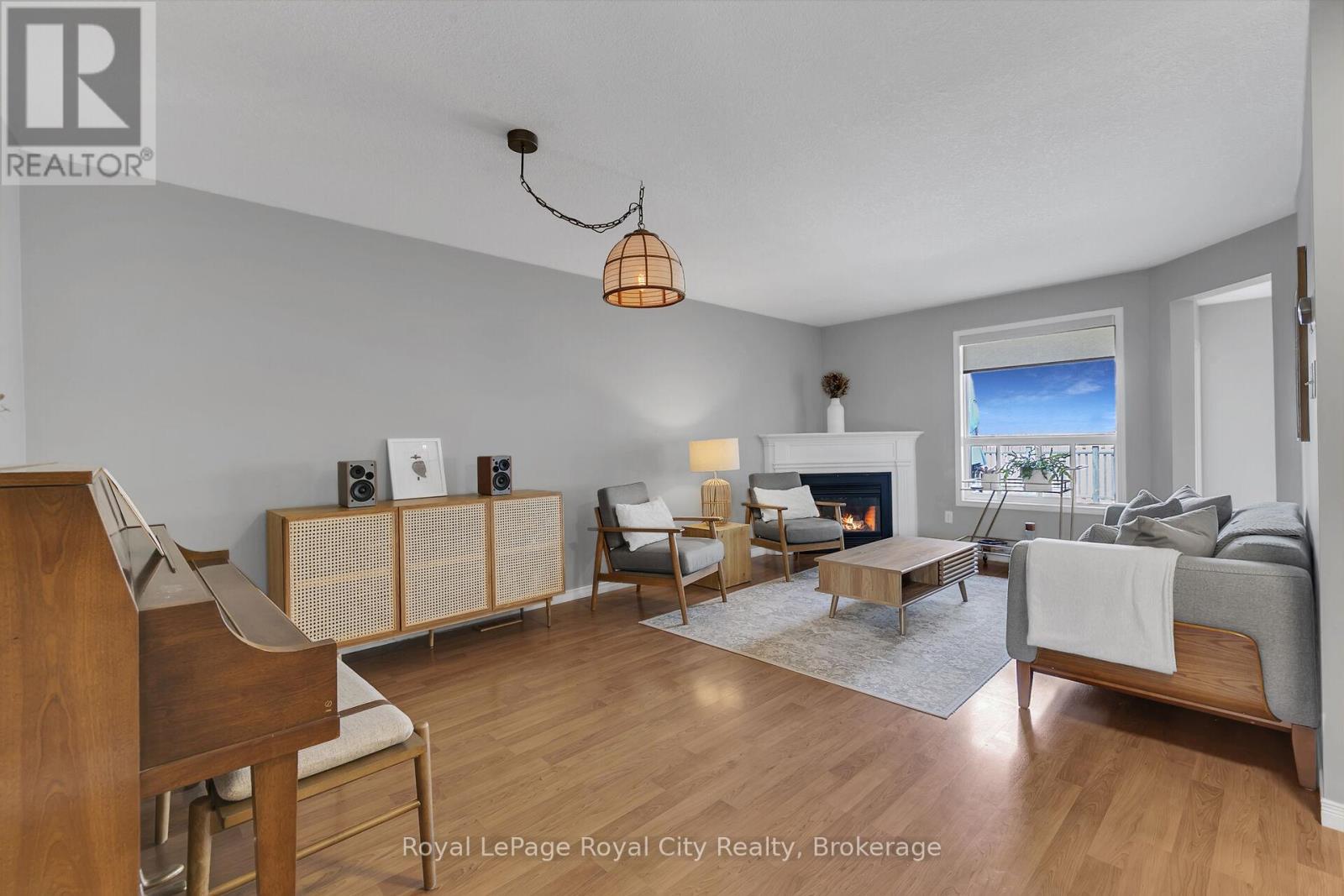 90 Milson Crescent, Guelph, Ontario  N1C 1G6 - Photo 4 - X12084112