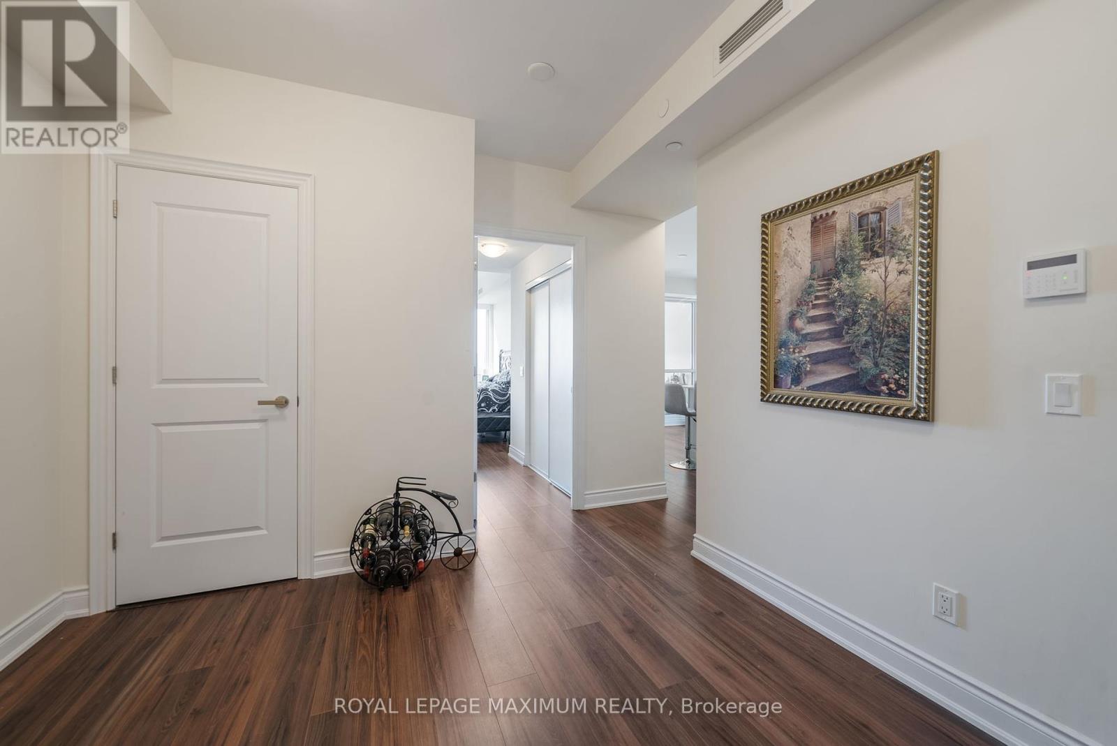 1804 - 9075 Jane Street, Vaughan (Concord), Ontario  L4K 0L7 - Photo 9 - N12087605