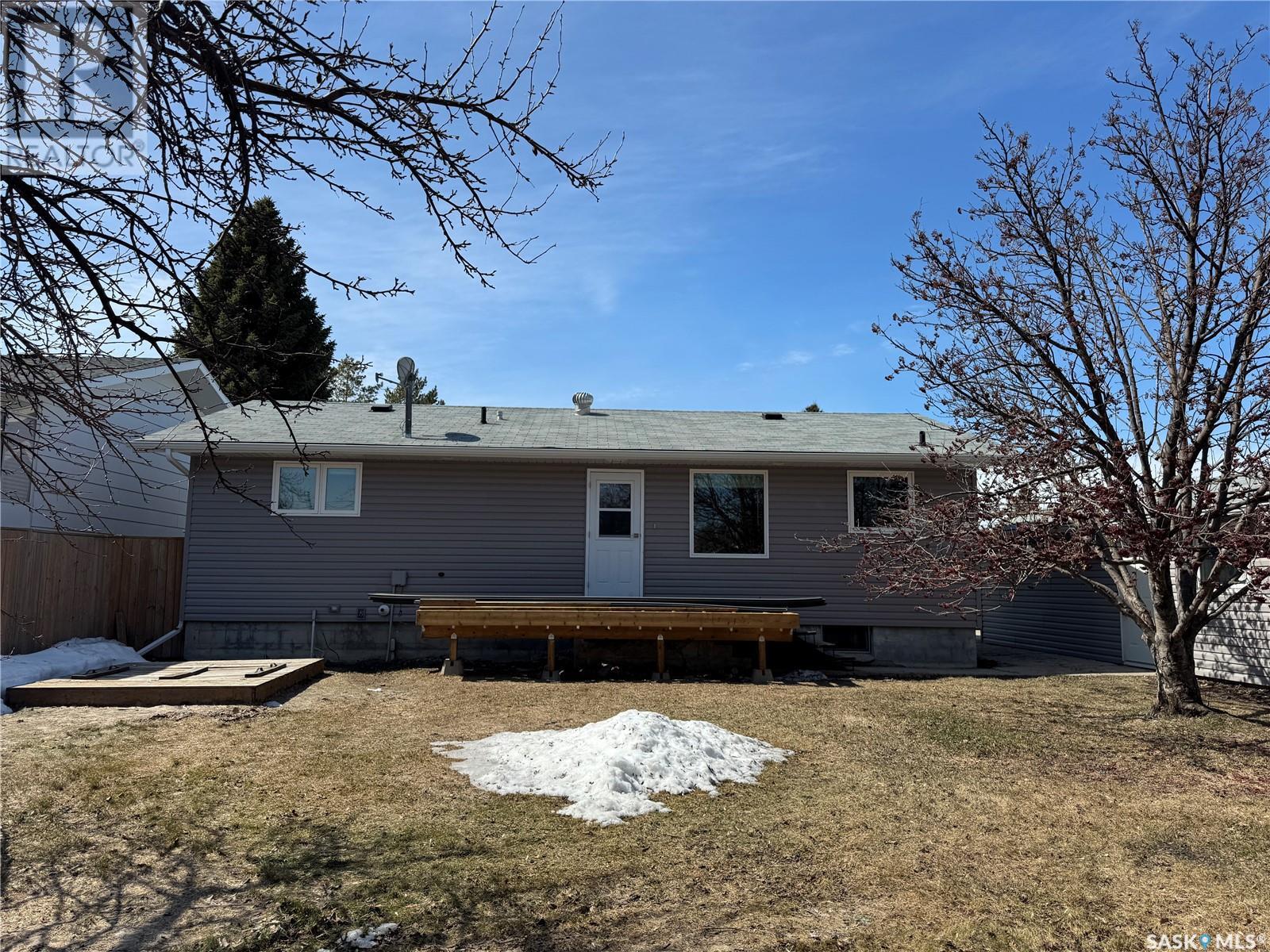 404 9th Street E, Wynyard, Saskatchewan  S0A 4T0 - Photo 30 - SK002959