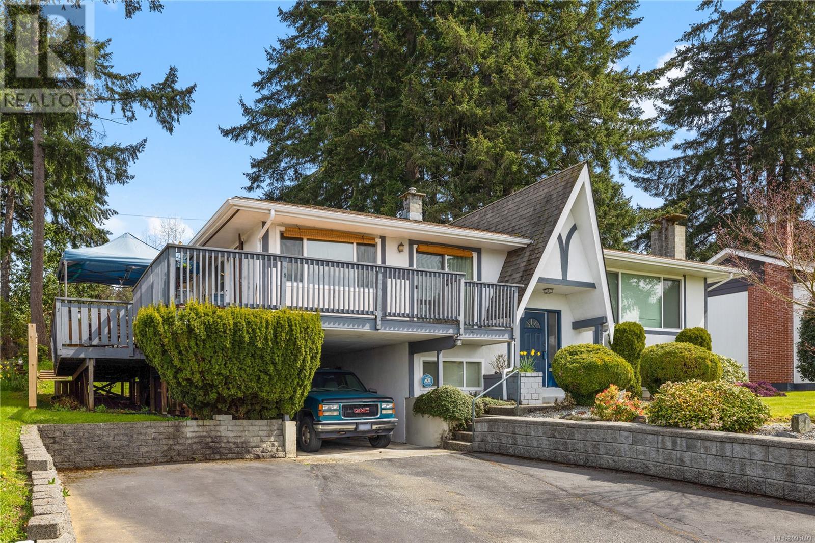 Property at 3541 17th Ave image 3