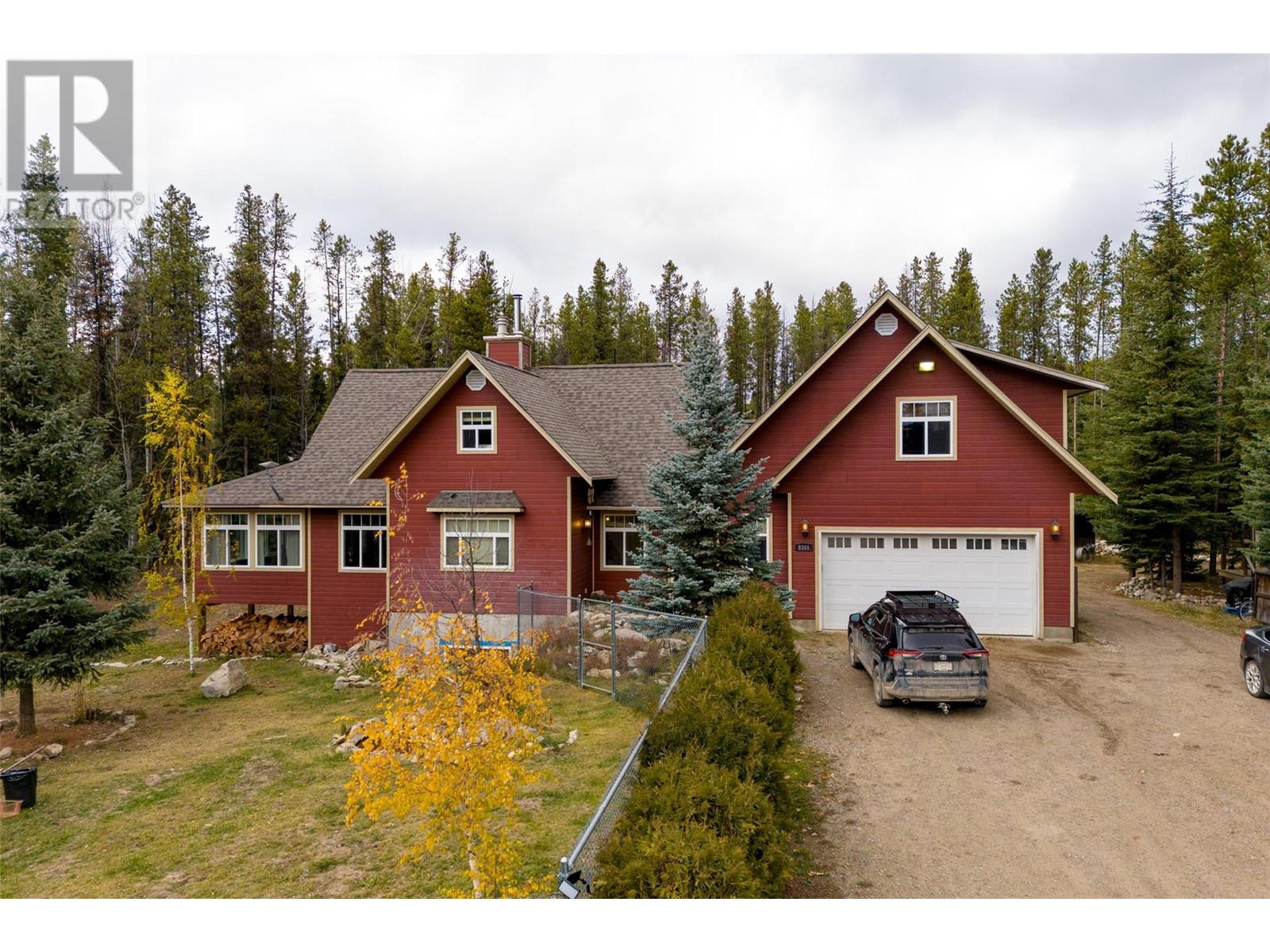 9360 Sunset Road, Kelowna, British Columbia