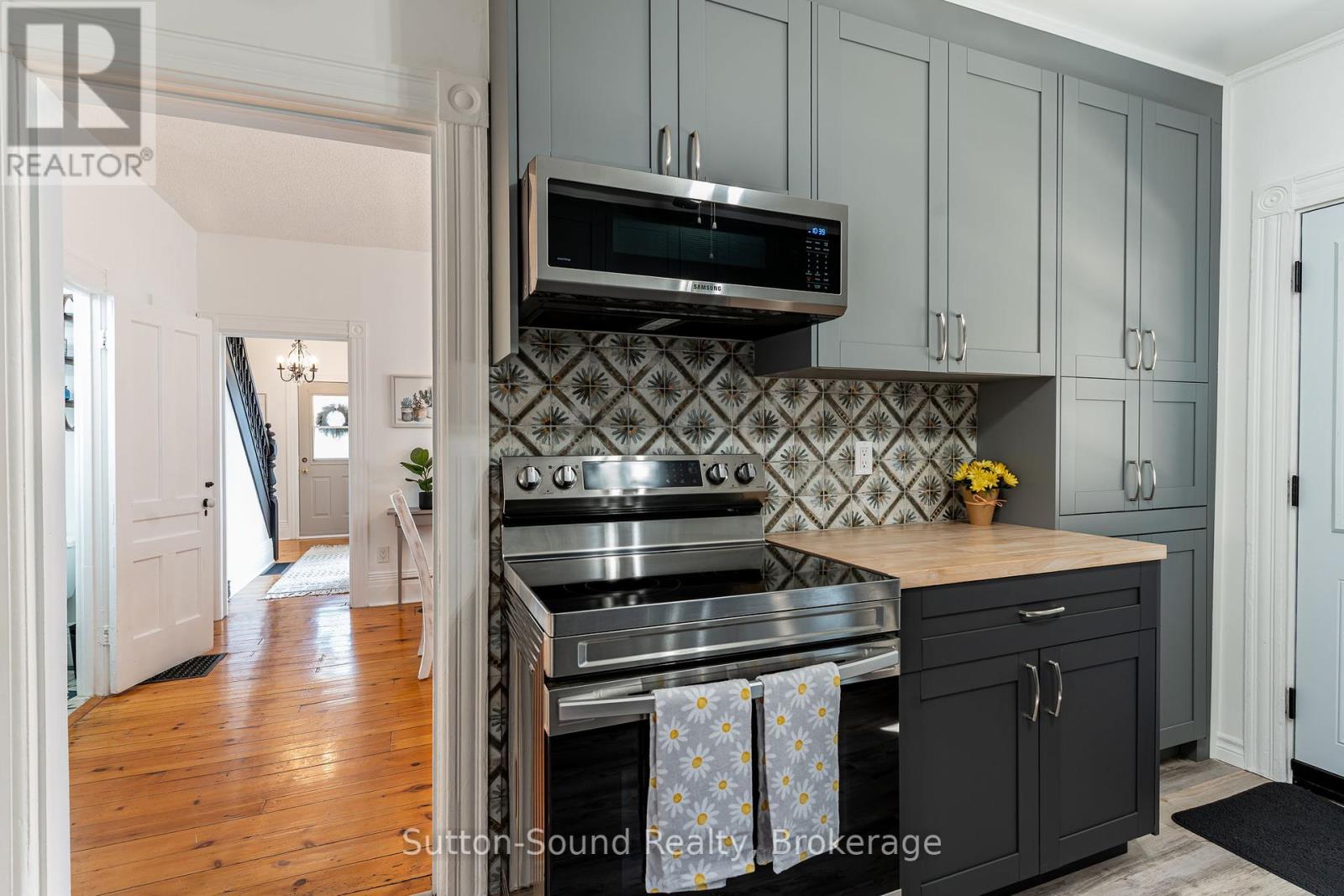 764 3rd 'a' Avenue W, Owen Sound, Ontario  N4K 4P3 - Photo 12 - X12085442
