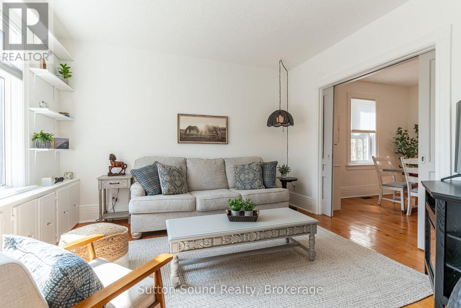 764 3rd 'a' Avenue W, Owen Sound, Ontario  N4K 4P3 - Photo 3 - X12085442