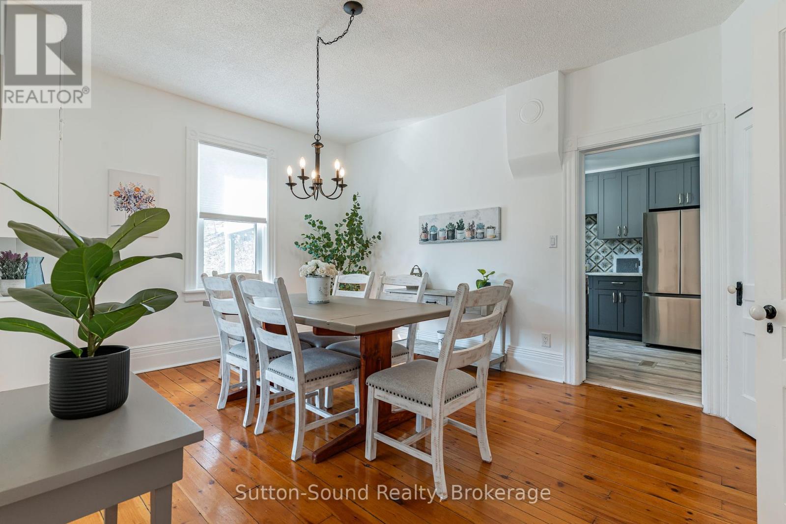 764 3rd 'a' Avenue W, Owen Sound, Ontario  N4K 4P3 - Photo 6 - X12085442