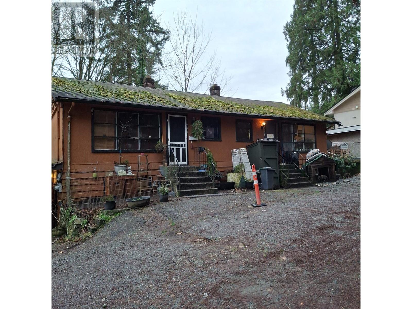 934-938 CLARKE ROAD, Port Moody, British Columbia