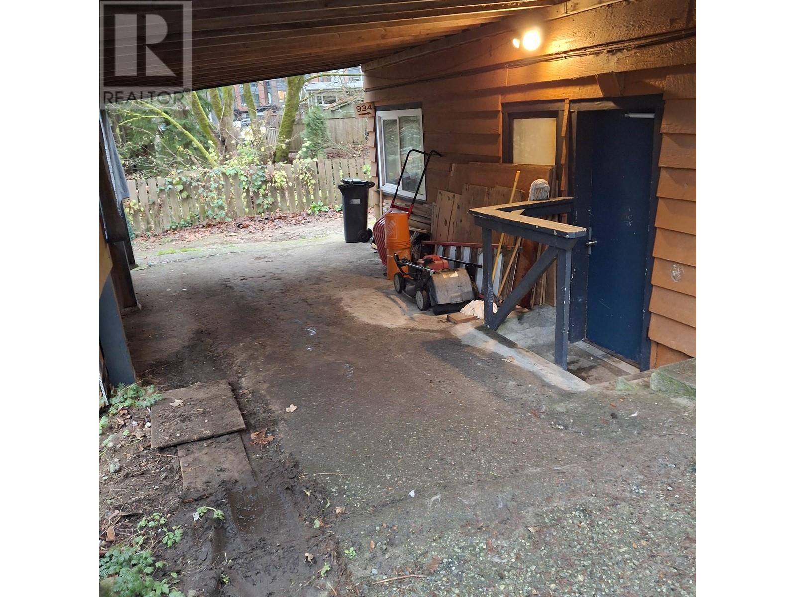 934-938 Clarke Road, Port Moody, British Columbia  V3H 1M2 - Photo 5 - R2991373