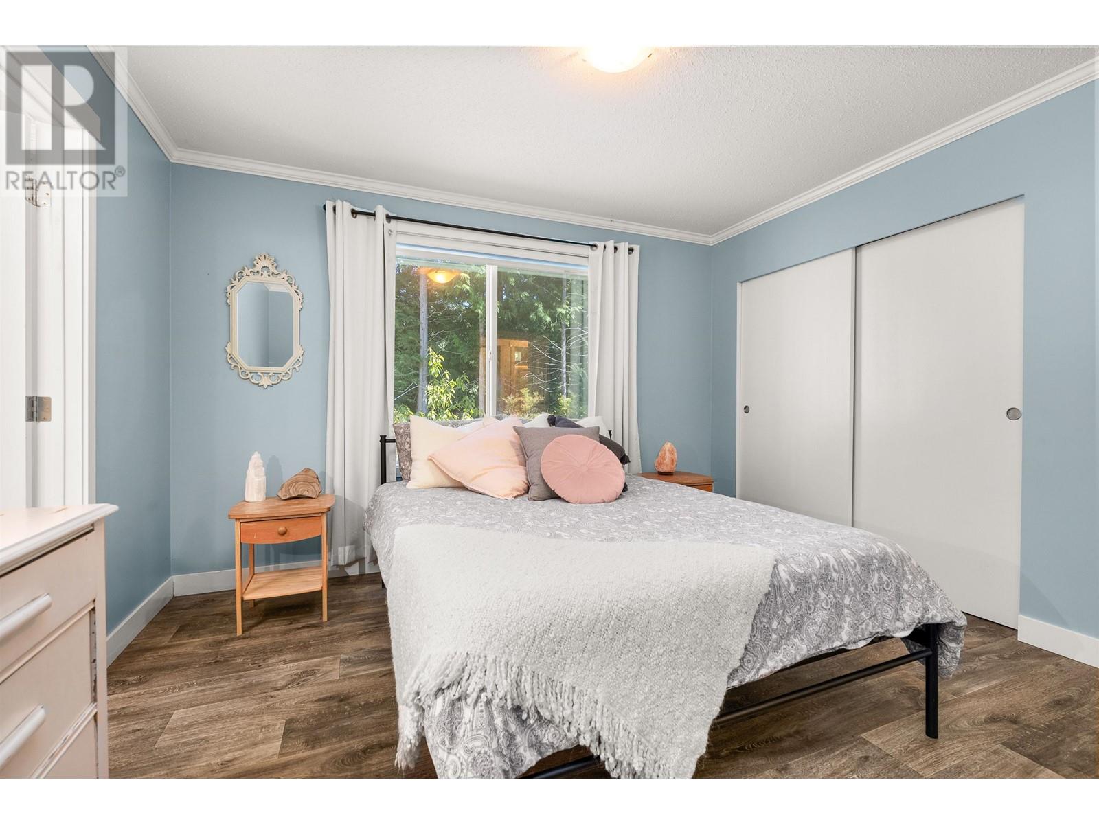 1751 Blower Road, Sechelt, British Columbia  V7Z 0A6 - Photo 11 - R2991406
