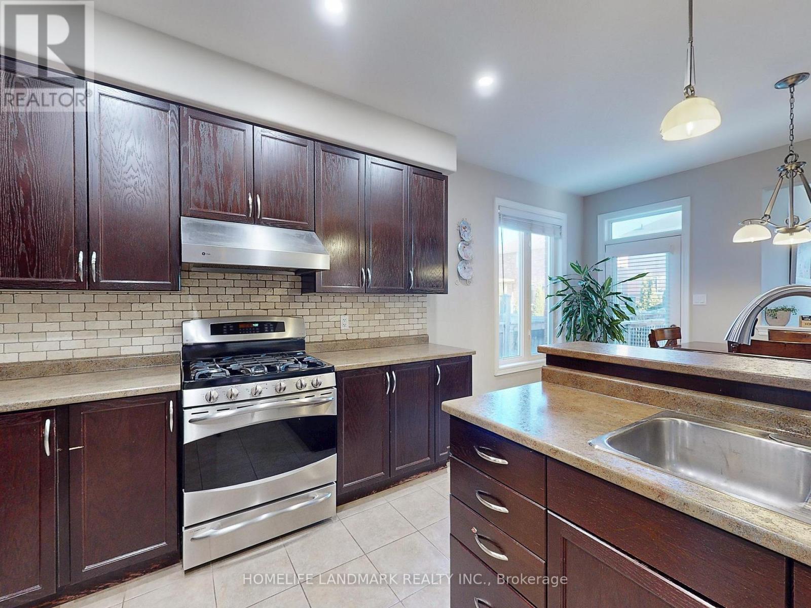 73 Graihawk Drive, Barrie, Ontario  L4N 6G7 - Photo 15 - S12087665