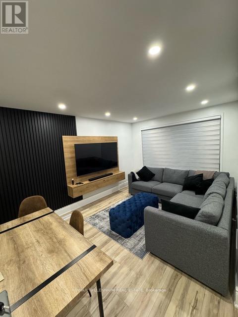 38 Grierson Road, Toronto, Ontario  M9W 3R3 - Photo 4 - W12087663