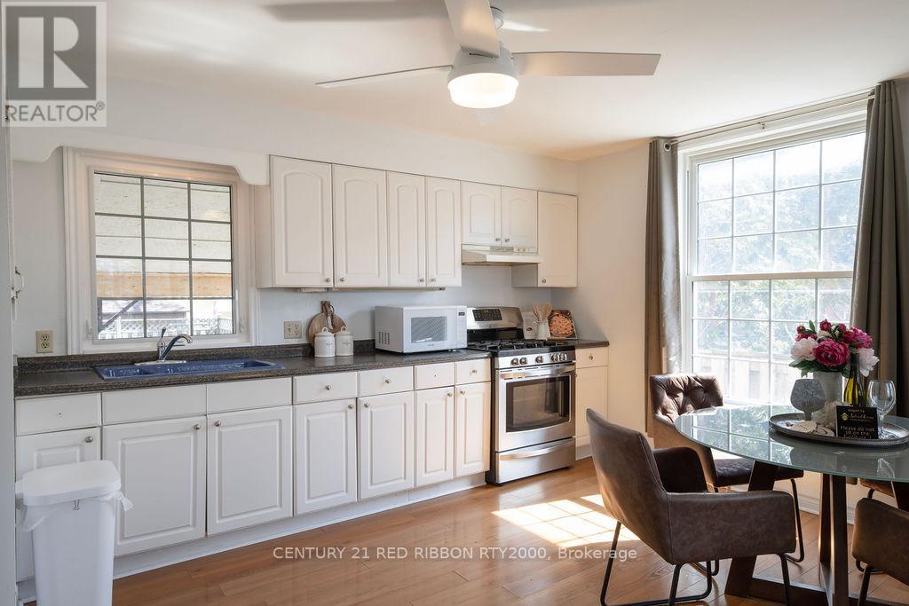 Photo 12 of 40 for 79 Egerton Street