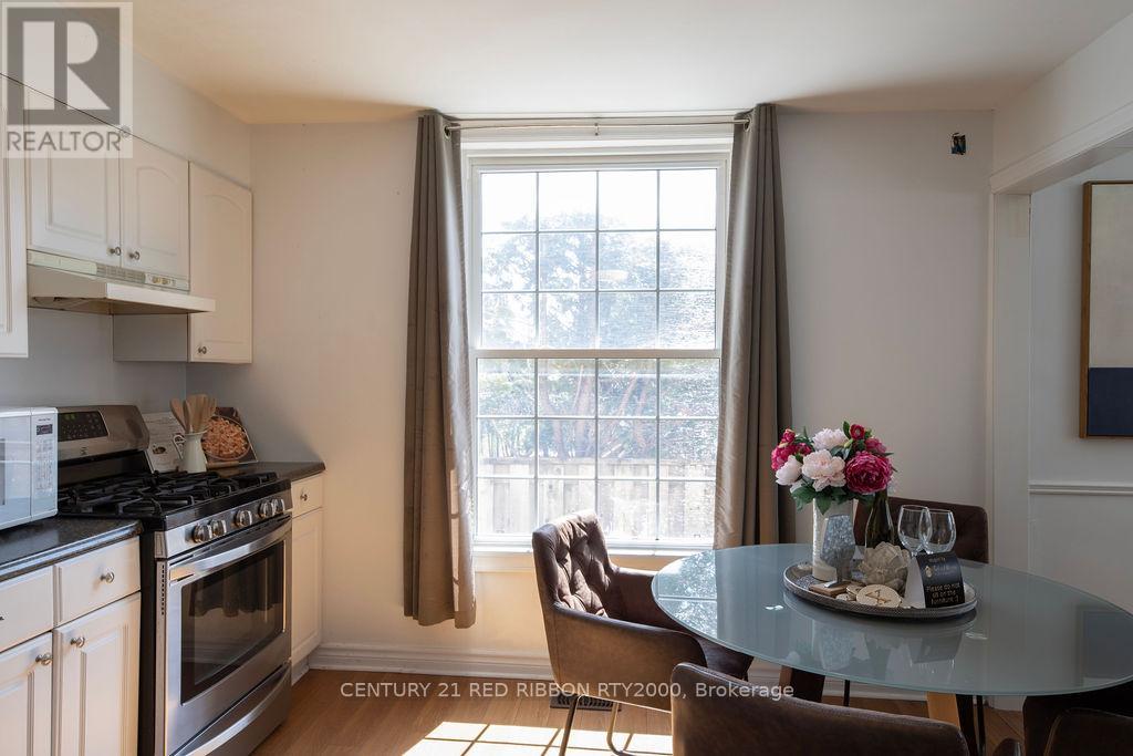Photo 18 of 40 for 79 Egerton Street