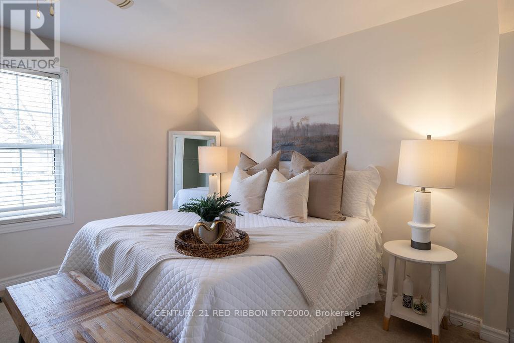 Photo 19 of 40 for 79 Egerton Street