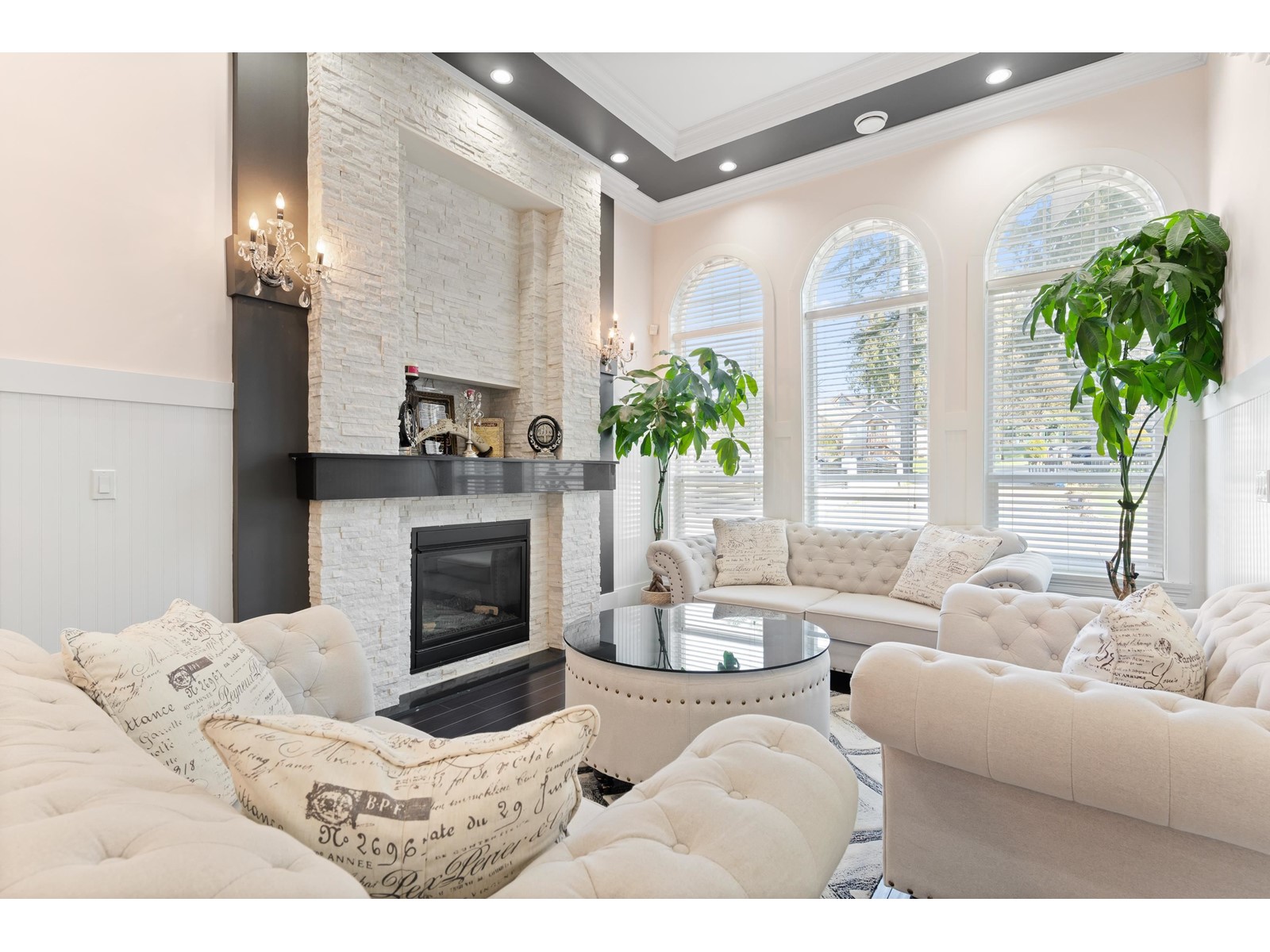 Property at 10521 127 STREET image 4