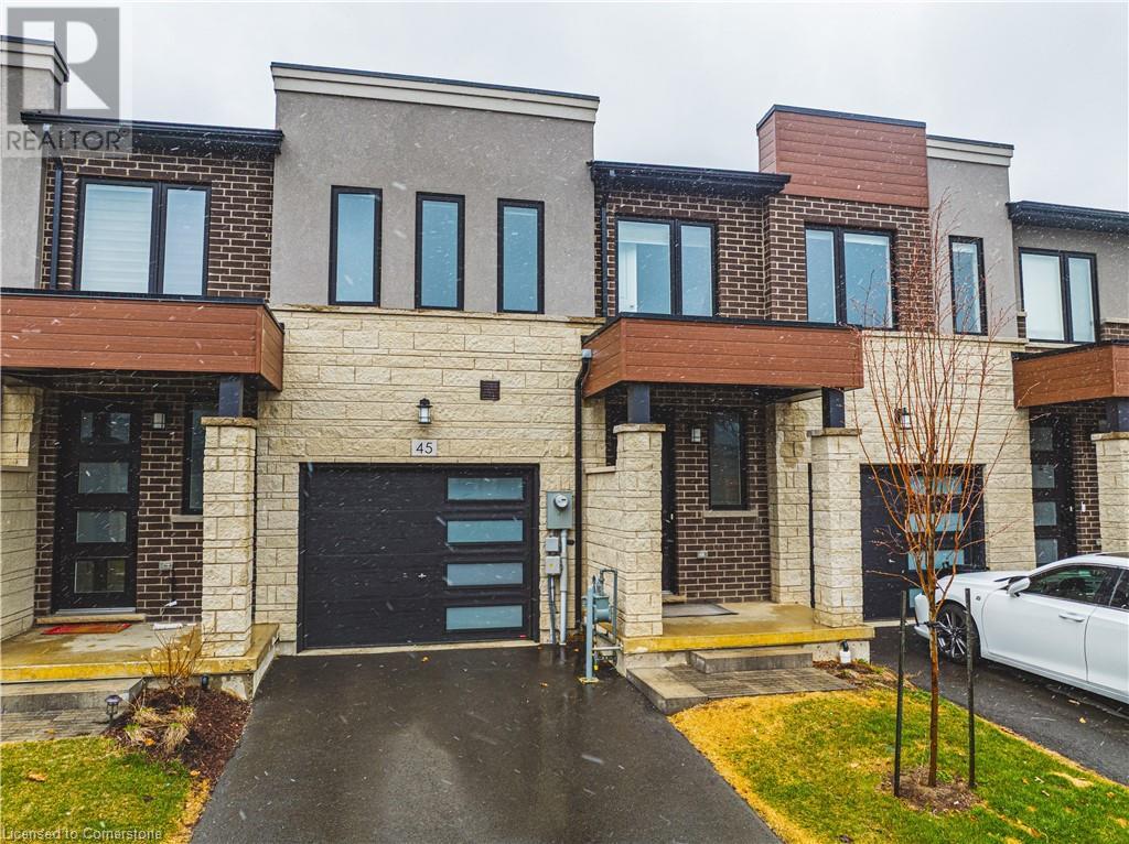 45 BENSLEY Lane, Hamilton, Ontario
