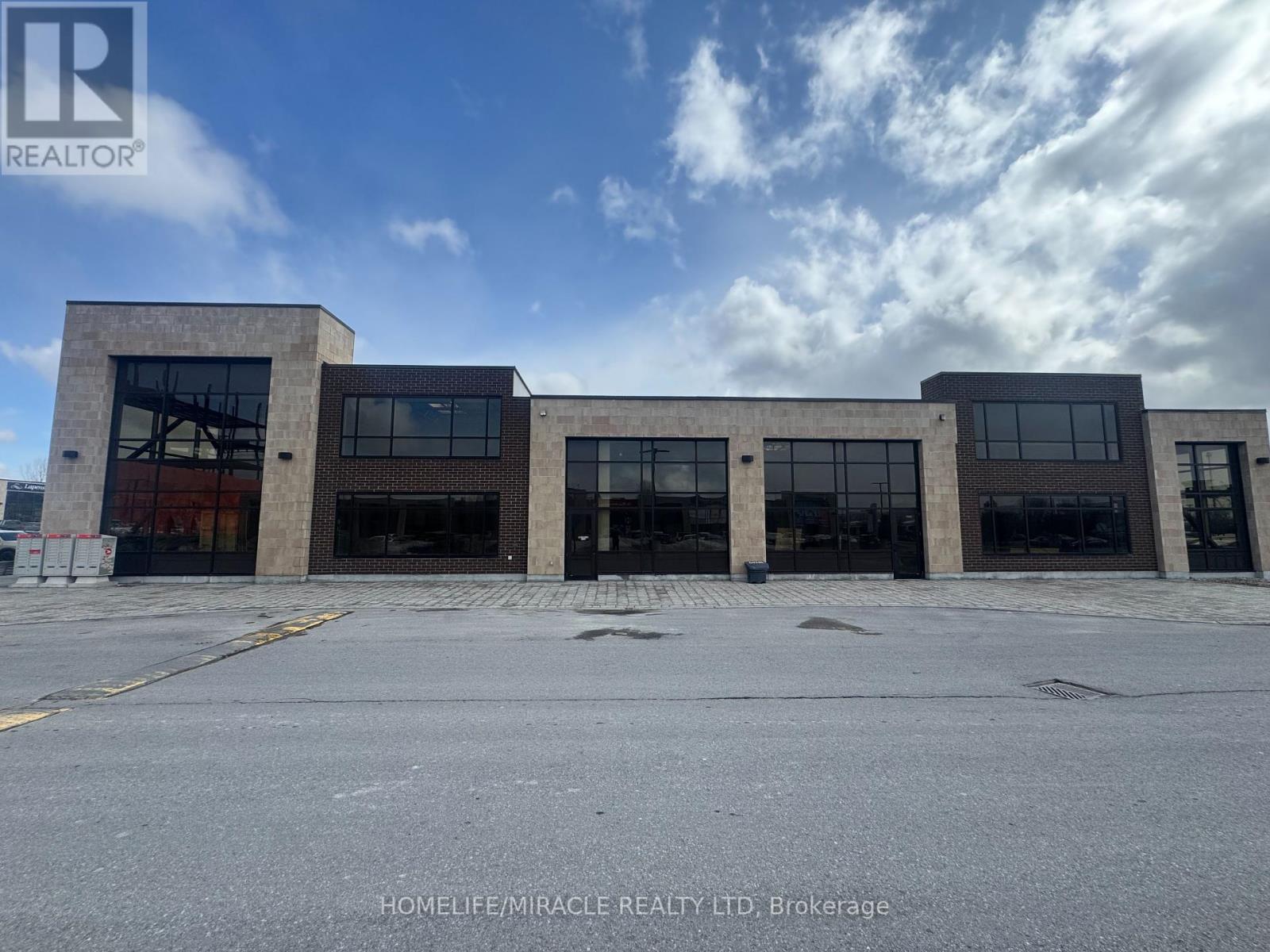 37 - 747 Silver Seven Road, Ottawa, Ontario  L2V 0H1 - Photo 3 - X12087678