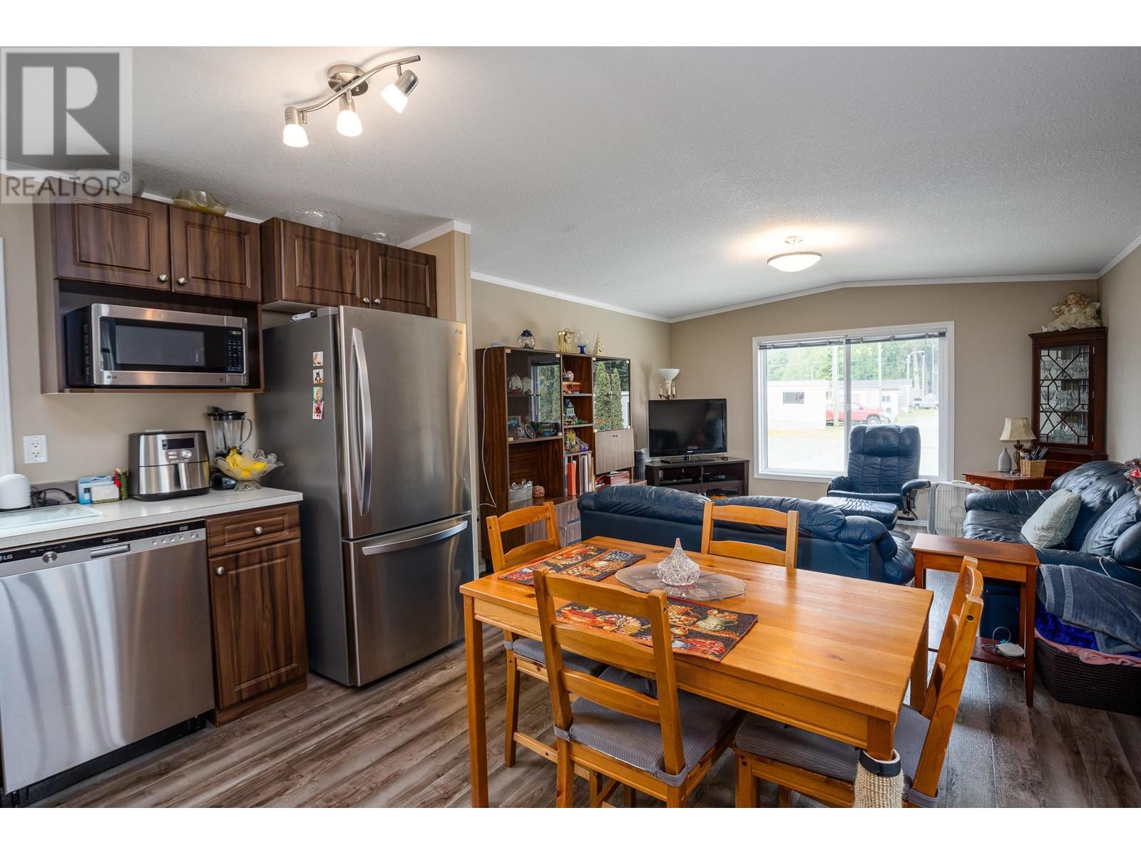 5 40022 Government Road, Squamish, British Columbia  V0N 3G0 - Photo 3 - R2991419