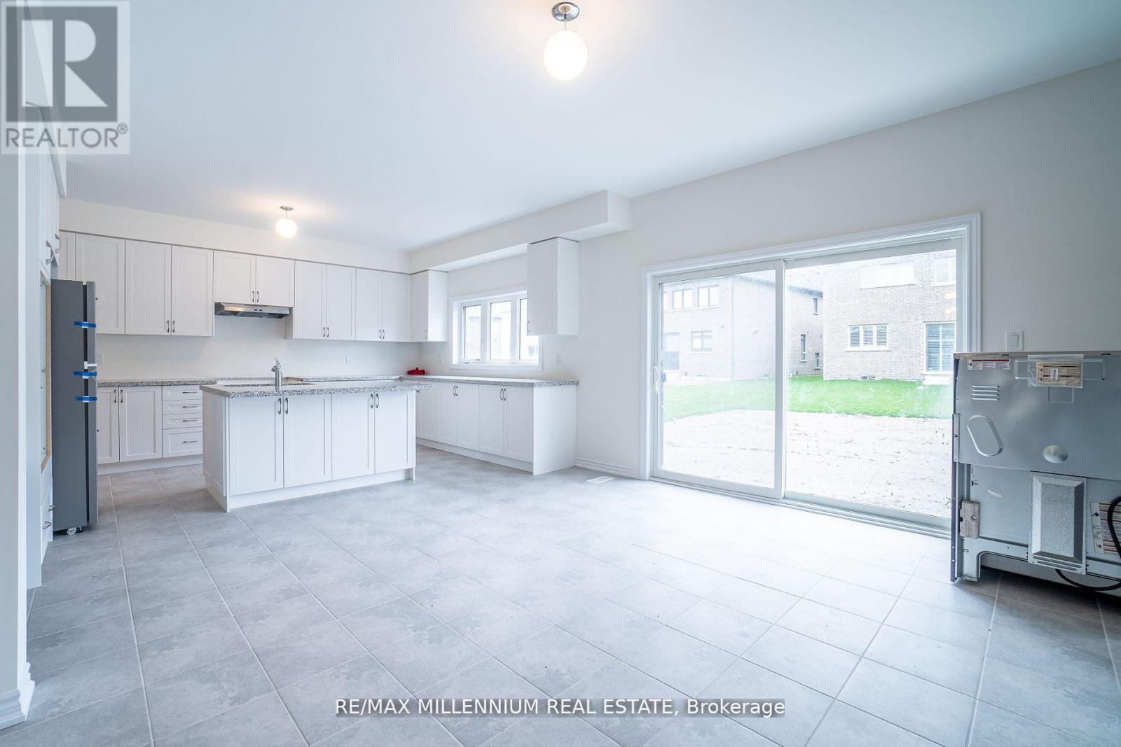 1640 Corsal Court, Innisfil, Ontario  L9S 0P8 - Photo 11 - N12087728