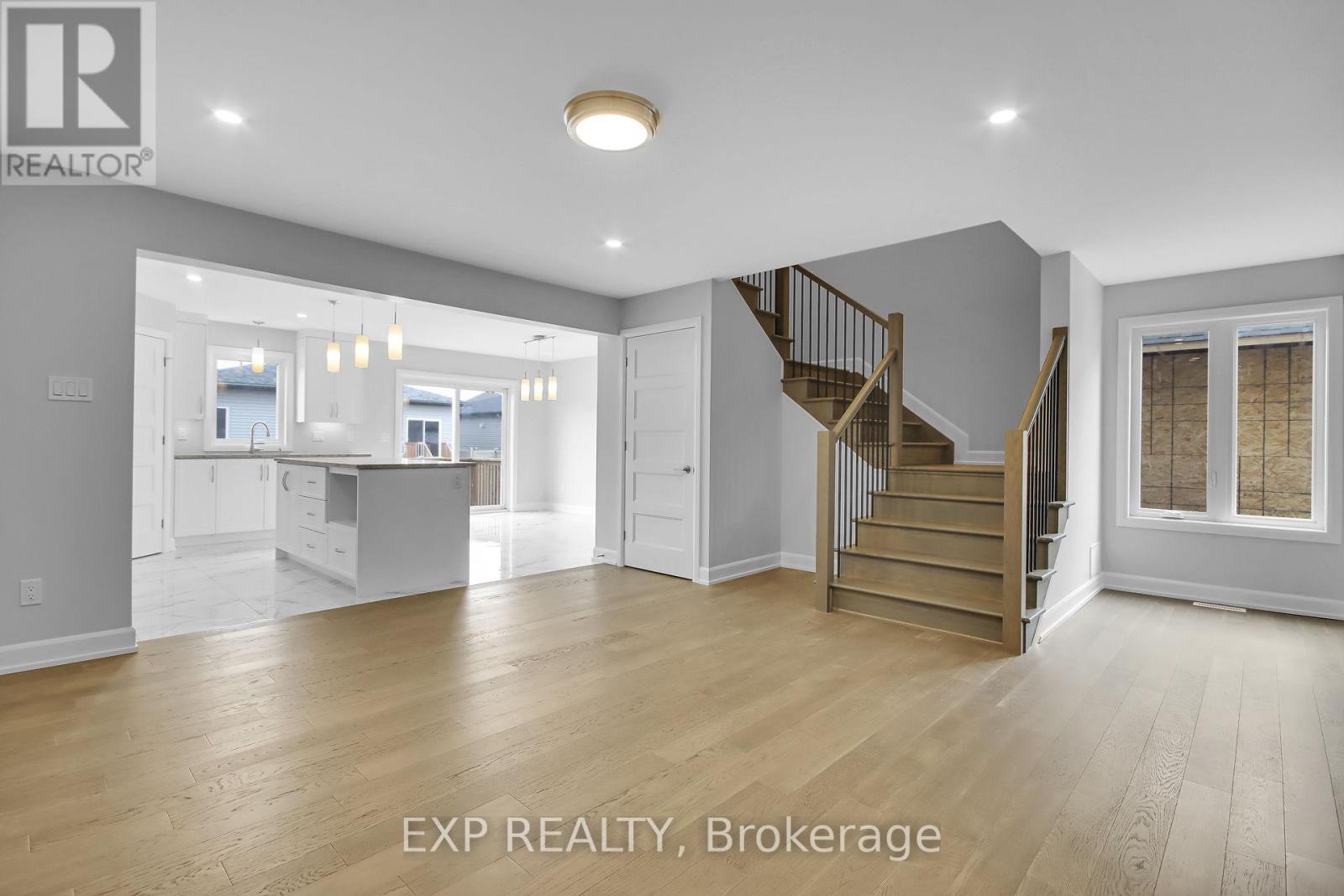 Property at 647 PARKVIEW TERRACE image 3