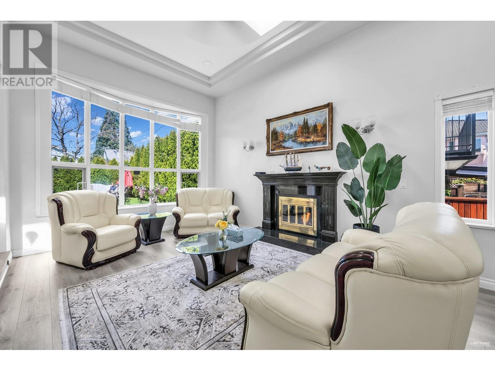 Property at 2226 DUBLIN STREET image 5