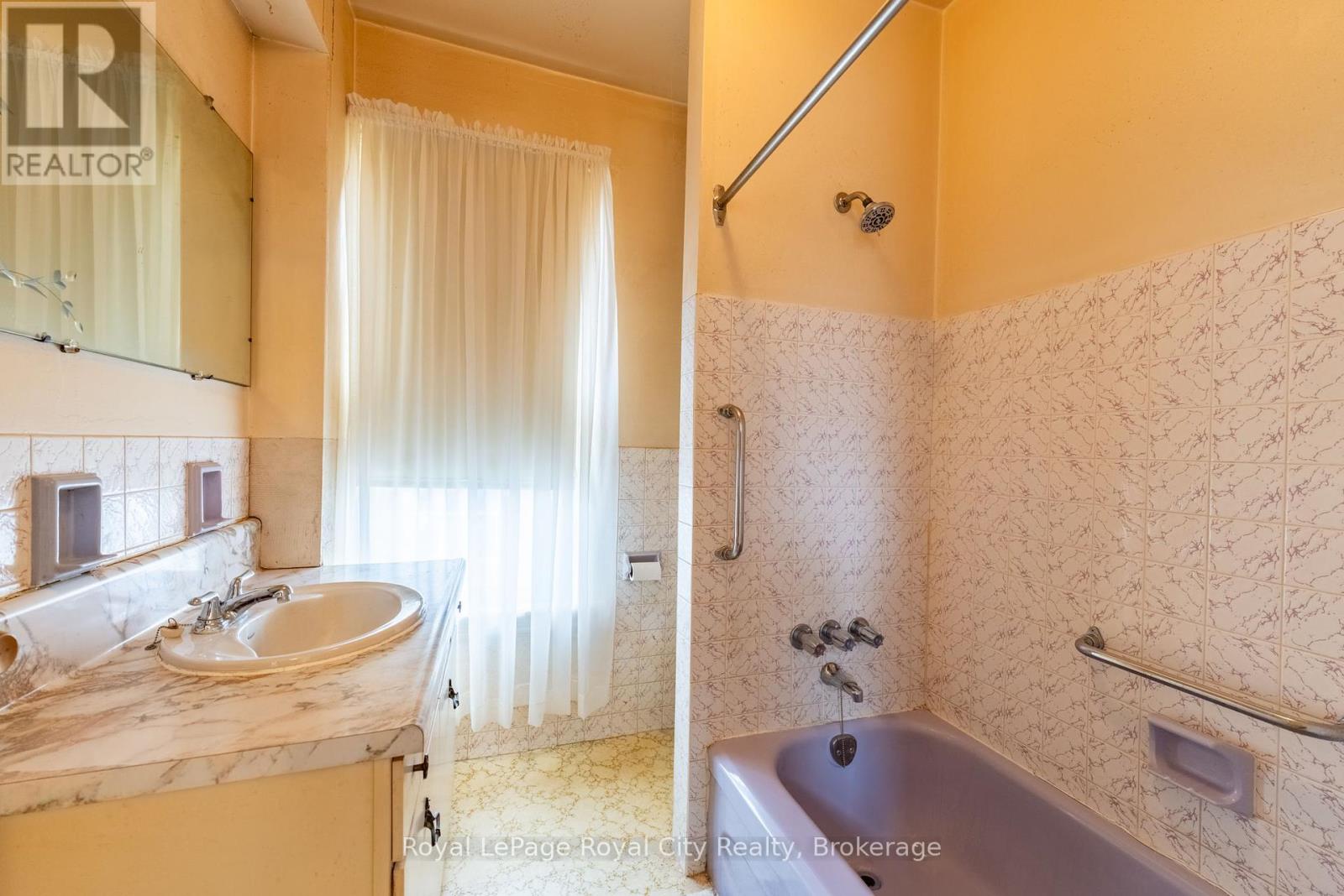 101 Dufferin Street, Guelph, Ontario  N1H 4A4 - Photo 11 - X12087737