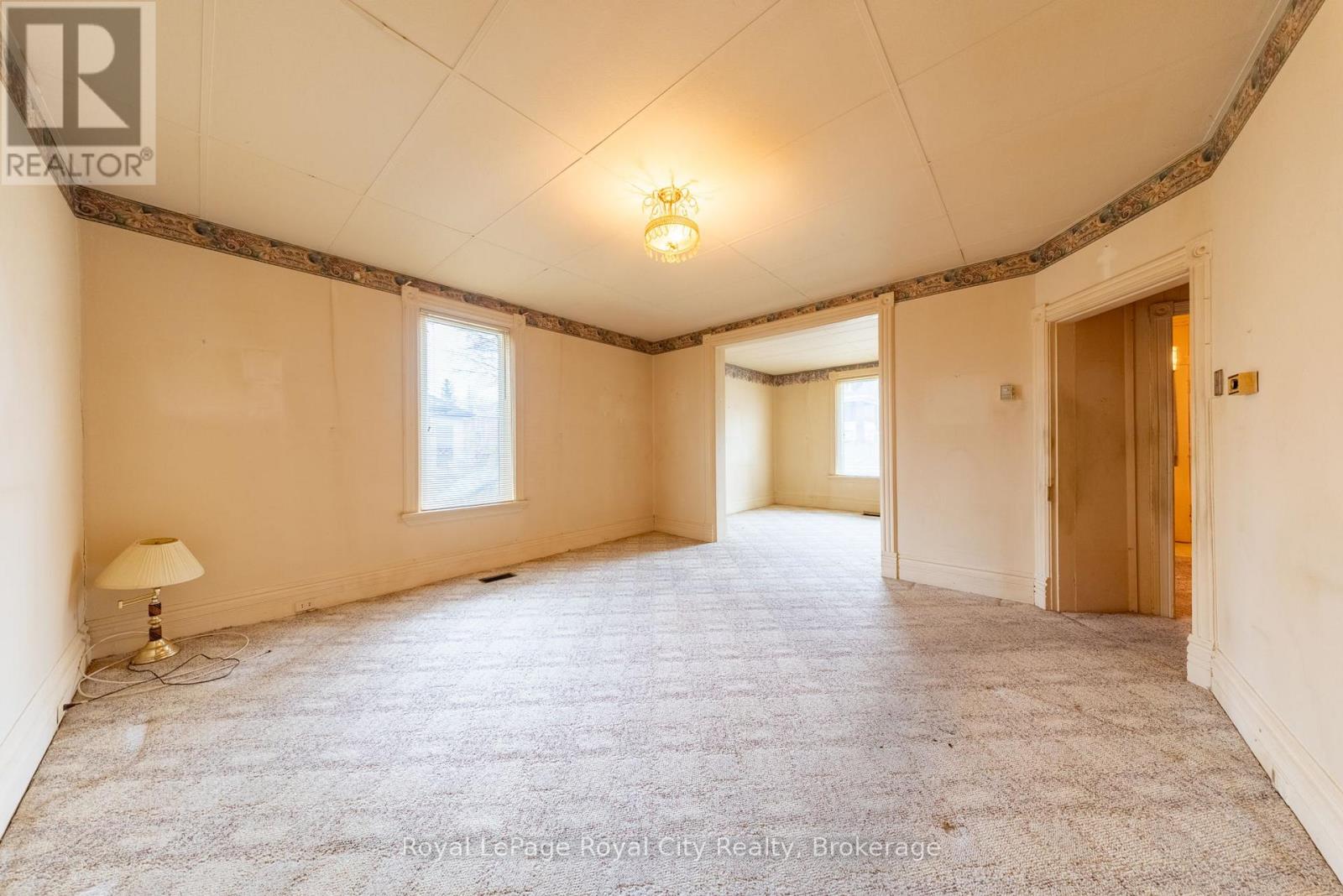 101 Dufferin Street, Guelph, Ontario  N1H 4A4 - Photo 5 - X12087737
