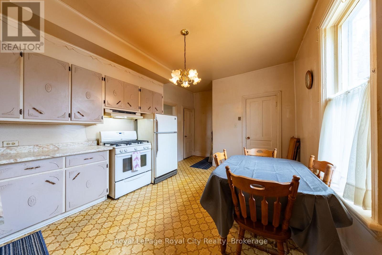 101 Dufferin Street, Guelph, Ontario  N1H 4A4 - Photo 7 - X12087737
