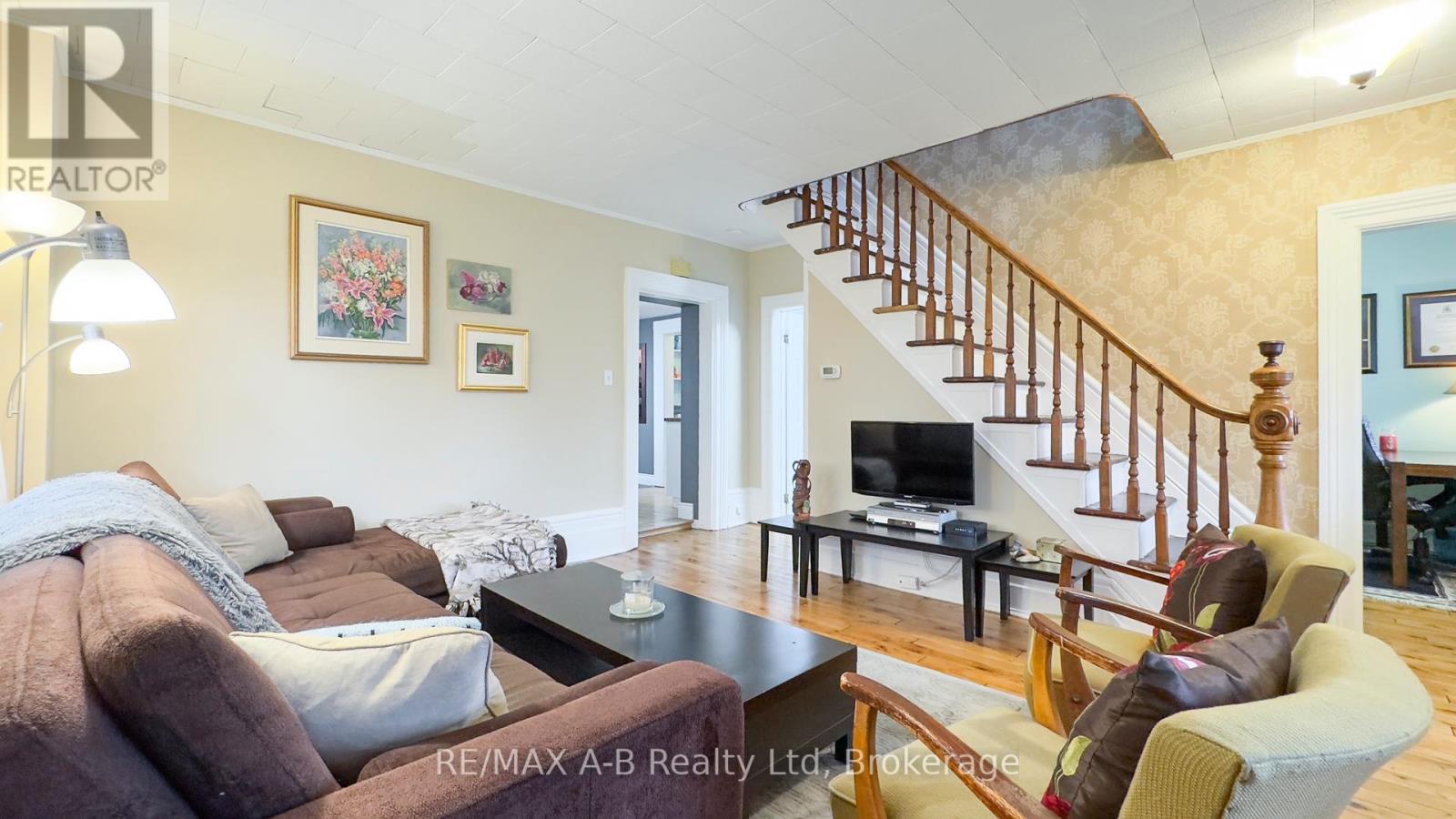57 Warner Street, St. Marys, Ontario  N4X 1A7 - Photo 13 - X12087775