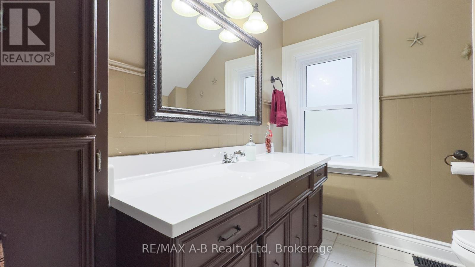 57 Warner Street, St. Marys, Ontario  N4X 1A7 - Photo 24 - X12087775