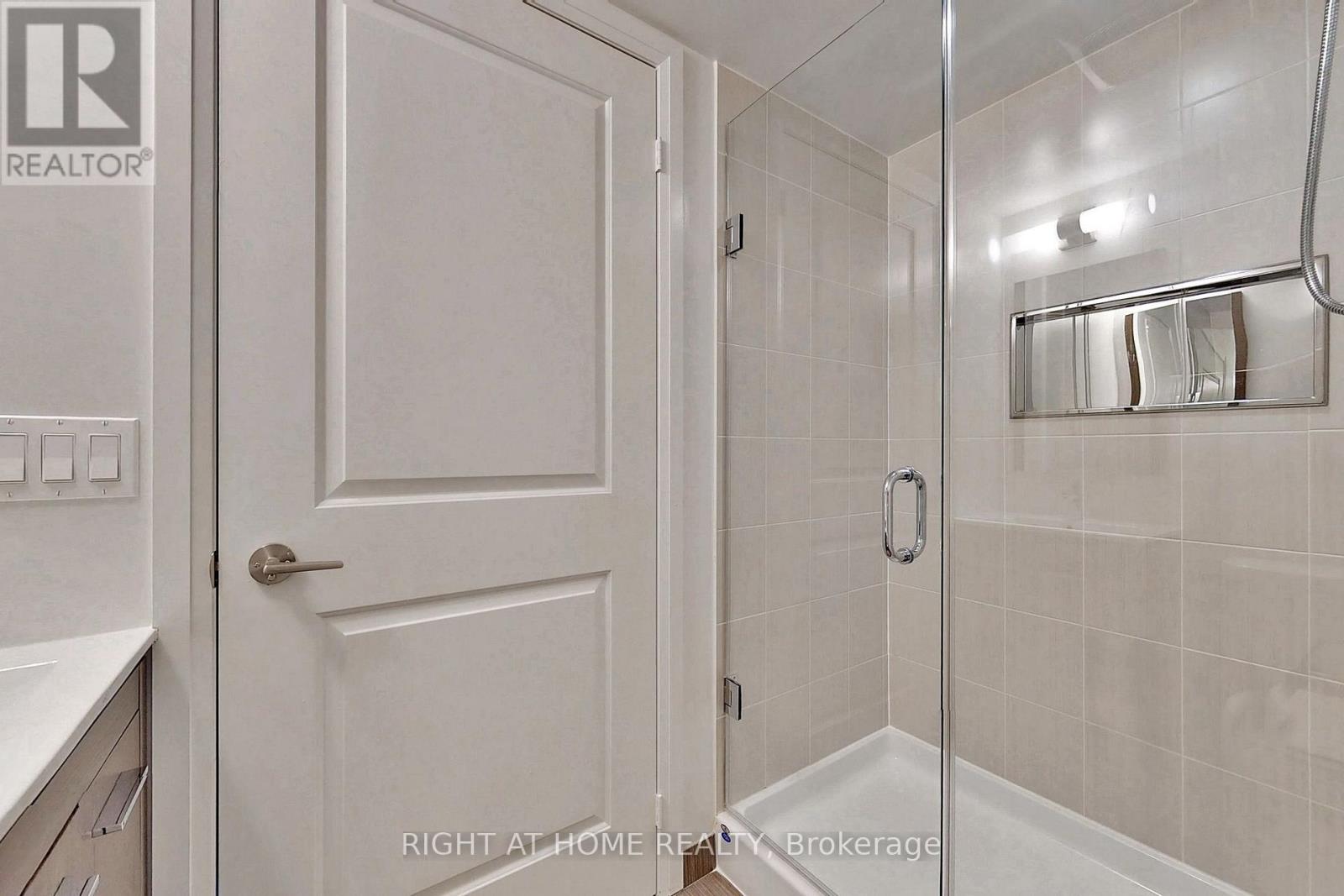 802 - 30 Meadowglen Place, Toronto, Ontario  M1G 0A6 - Photo 15 - E12087732