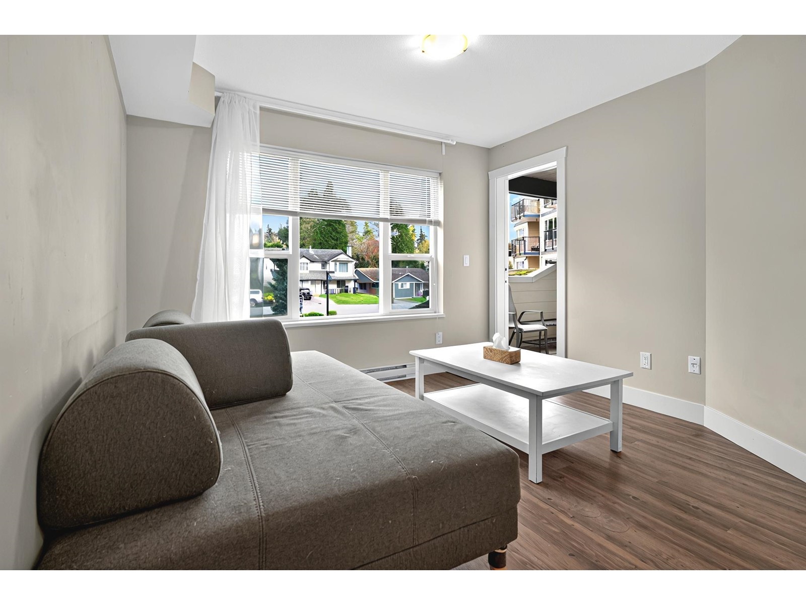 202 2565 Campbell Avenue, Abbotsford, British Columbia  V2S 0E3 - Photo 3 - R2991105