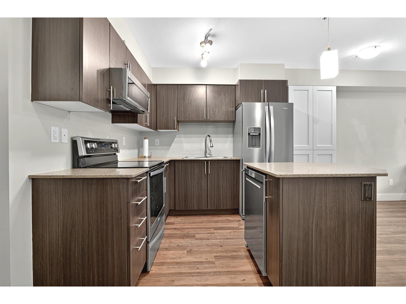 202 2565 Campbell Avenue, Abbotsford, British Columbia  V2S 0E3 - Photo 6 - R2991105