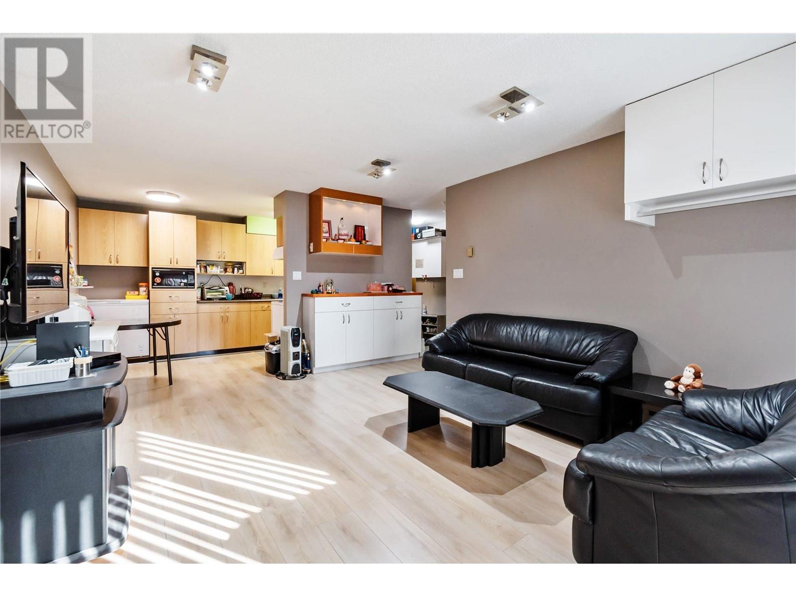 Property at 107 836 TWELFTH STREET image 5