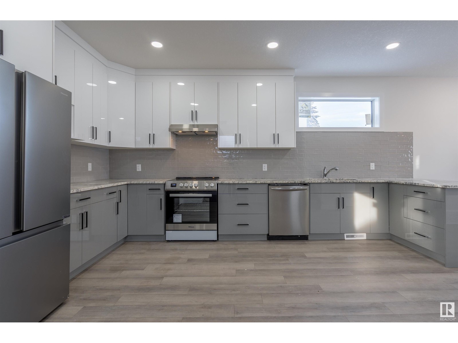 Property at 10446 142 ST NW image 5