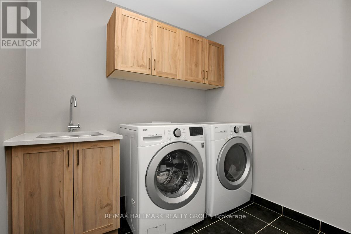 594 Baie Des Castors Private, Ottawa, Ontario  K4A 1E8 - Photo 37 - X12087812