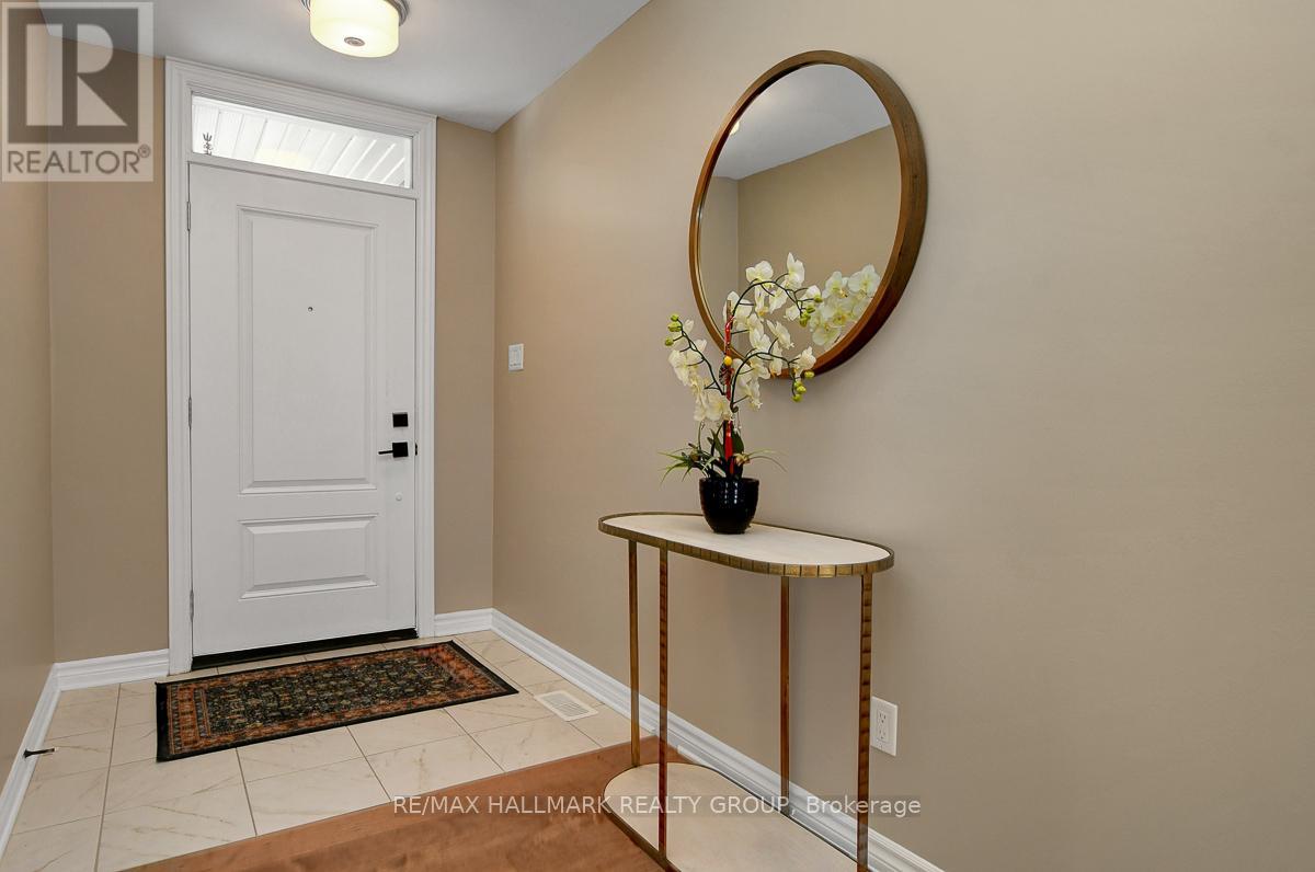 Property at 594 BAIE DES CASTORS PRIVATE image 5