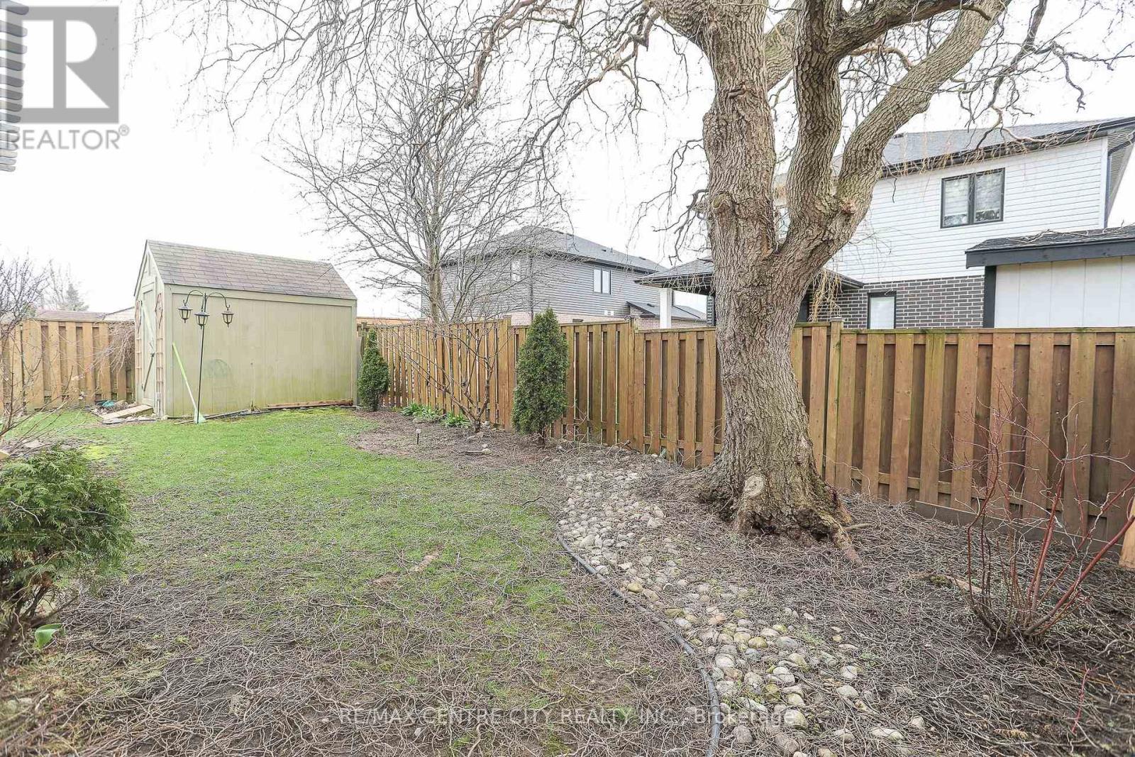 Photo 41 of 46 for 455 Highview Drive
