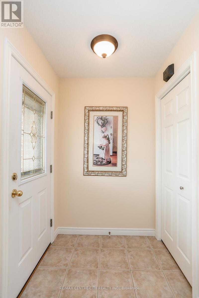 Photo 7 of 46 for 455 Highview Drive