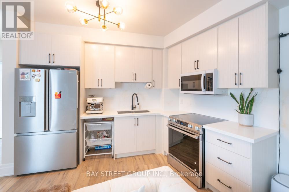 216 - 151 Upper Duke Crescent, Markham, Ontario  L6G 0E1 - Photo 5 - N12087820