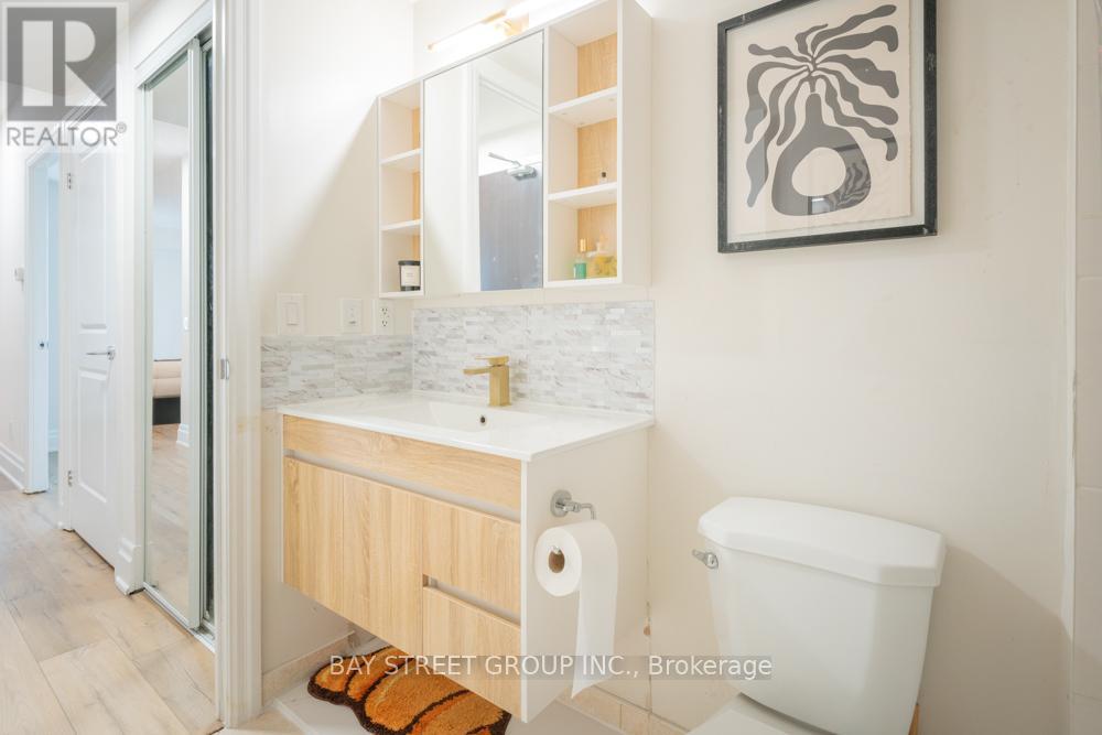 216 - 151 Upper Duke Crescent, Markham, Ontario  L6G 0E1 - Photo 7 - N12087820