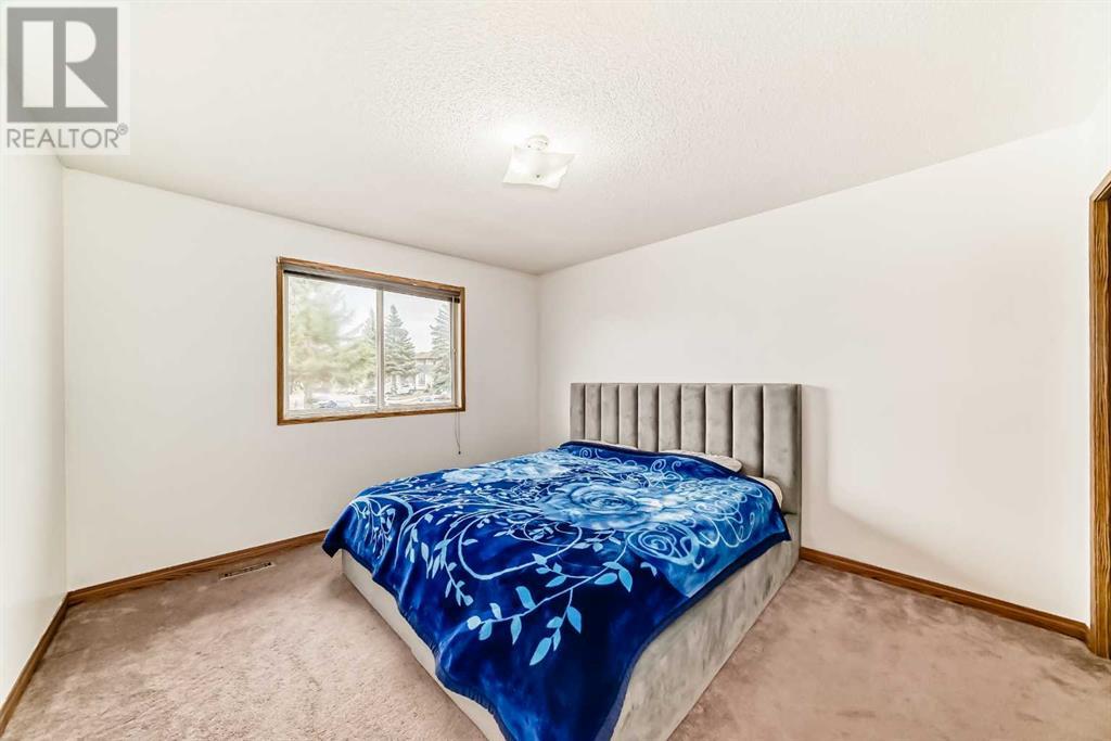 108 Martinwood Road Ne, Calgary, Alberta  T3J 3H7 - Photo 17 - A2210875