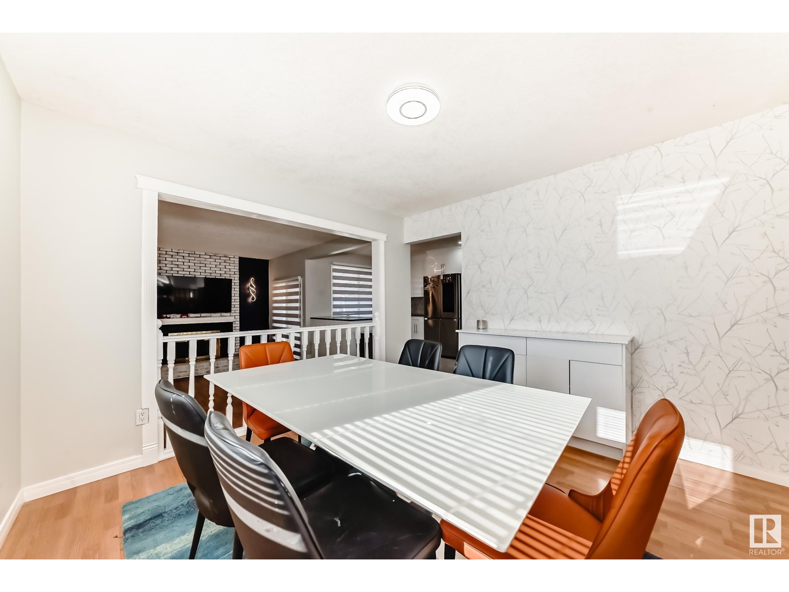 Property at 16104 100 ST NW image 2