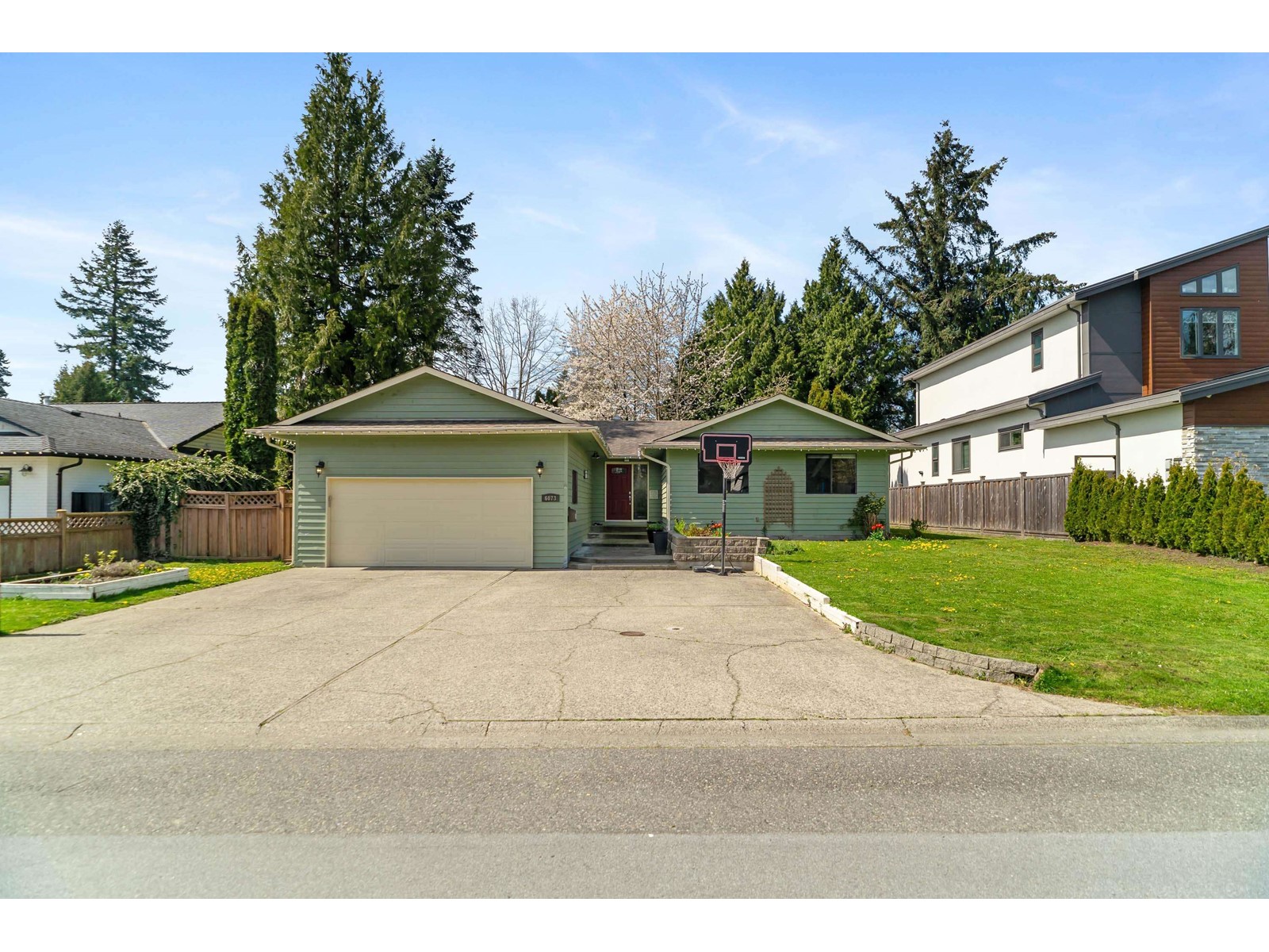 6073 172b Street, Surrey, British Columbia  V3S 6G6 - Photo 2 - R2990358