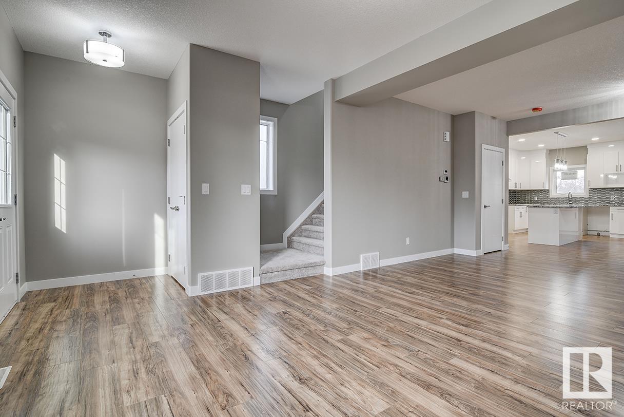 Property at 10359 149 ST NW image 4