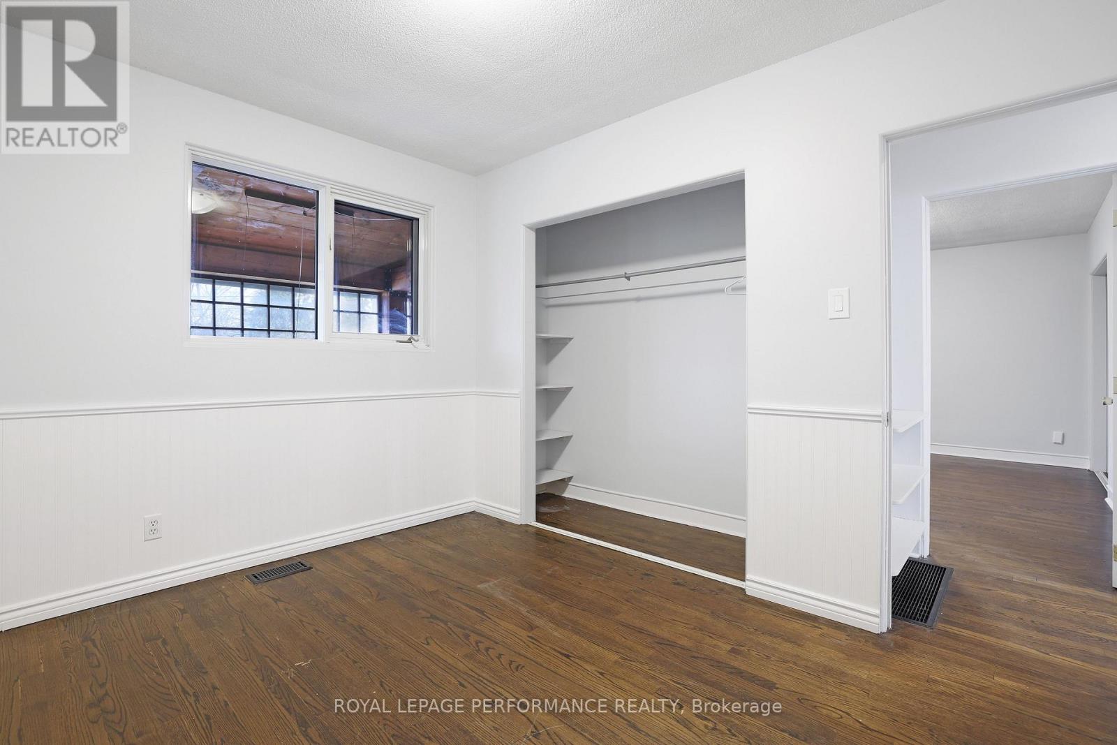2247 Miramichi Street, Ottawa, Ontario  K2C 0Z1 - Photo 17 - X12087833