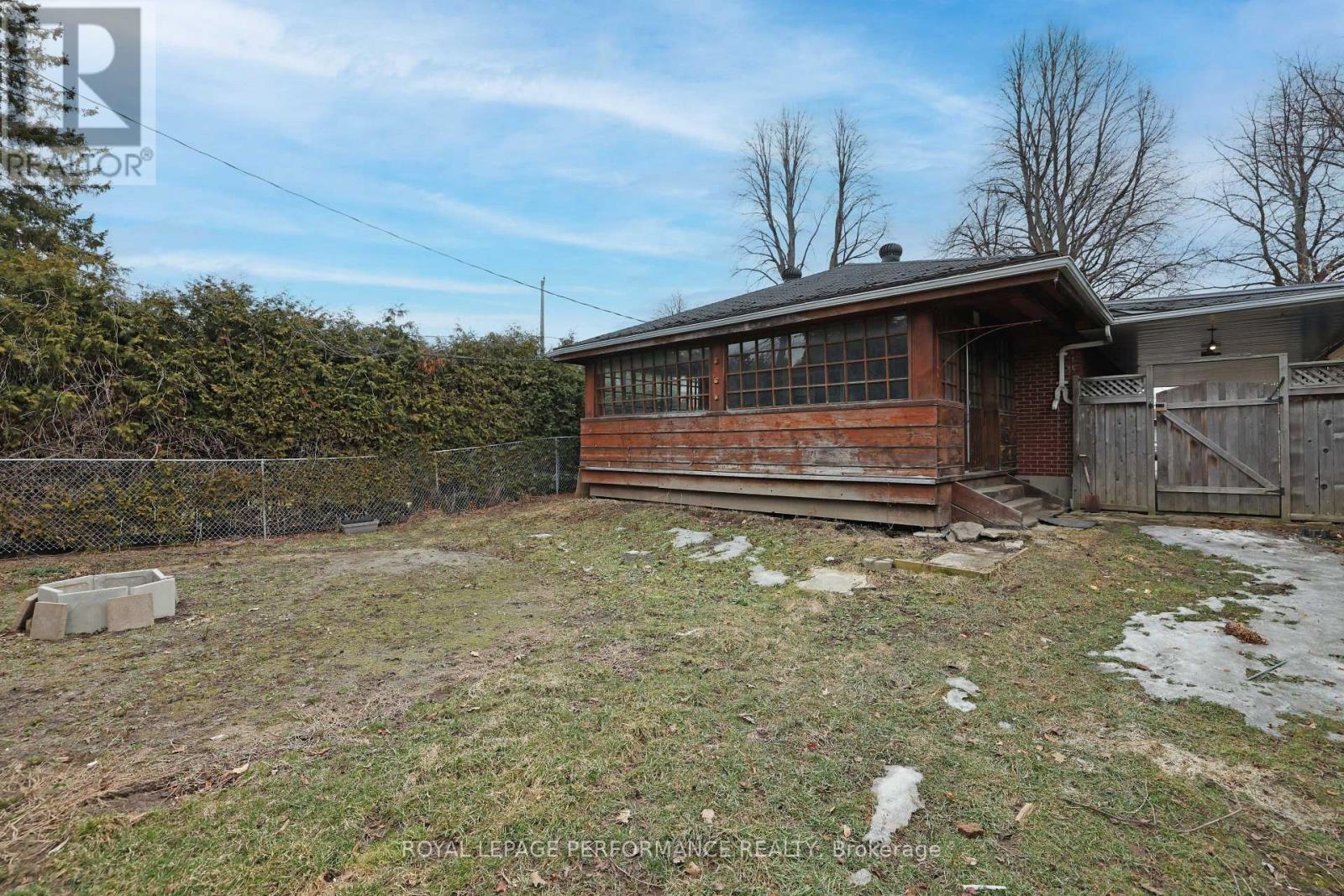 2247 Miramichi Street, Ottawa, Ontario  K2C 0Z1 - Photo 35 - X12087833
